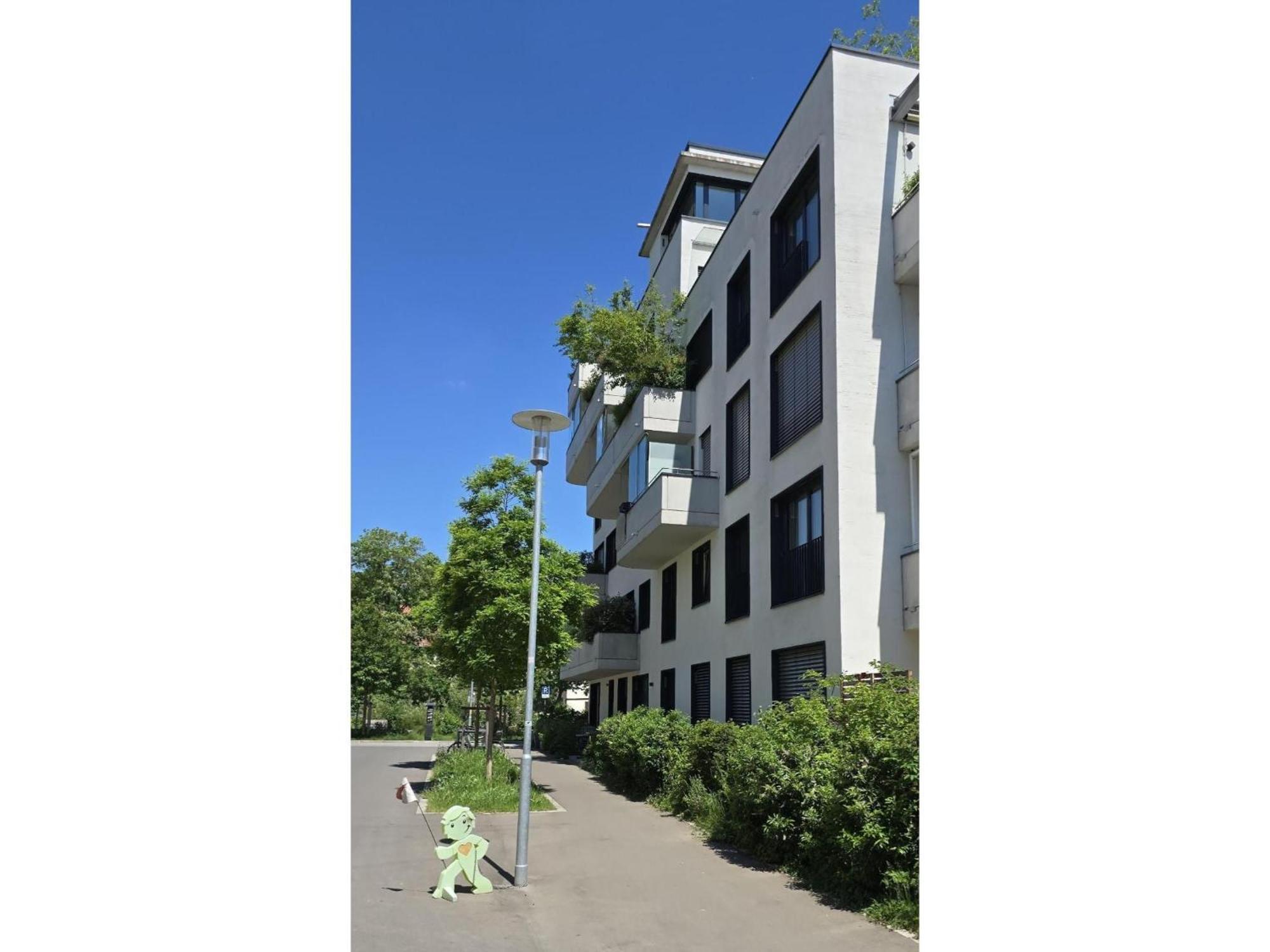 Stadtnahes Gaestezimmer Im Penthouse Bei Esi Tubingen Bagian luar foto