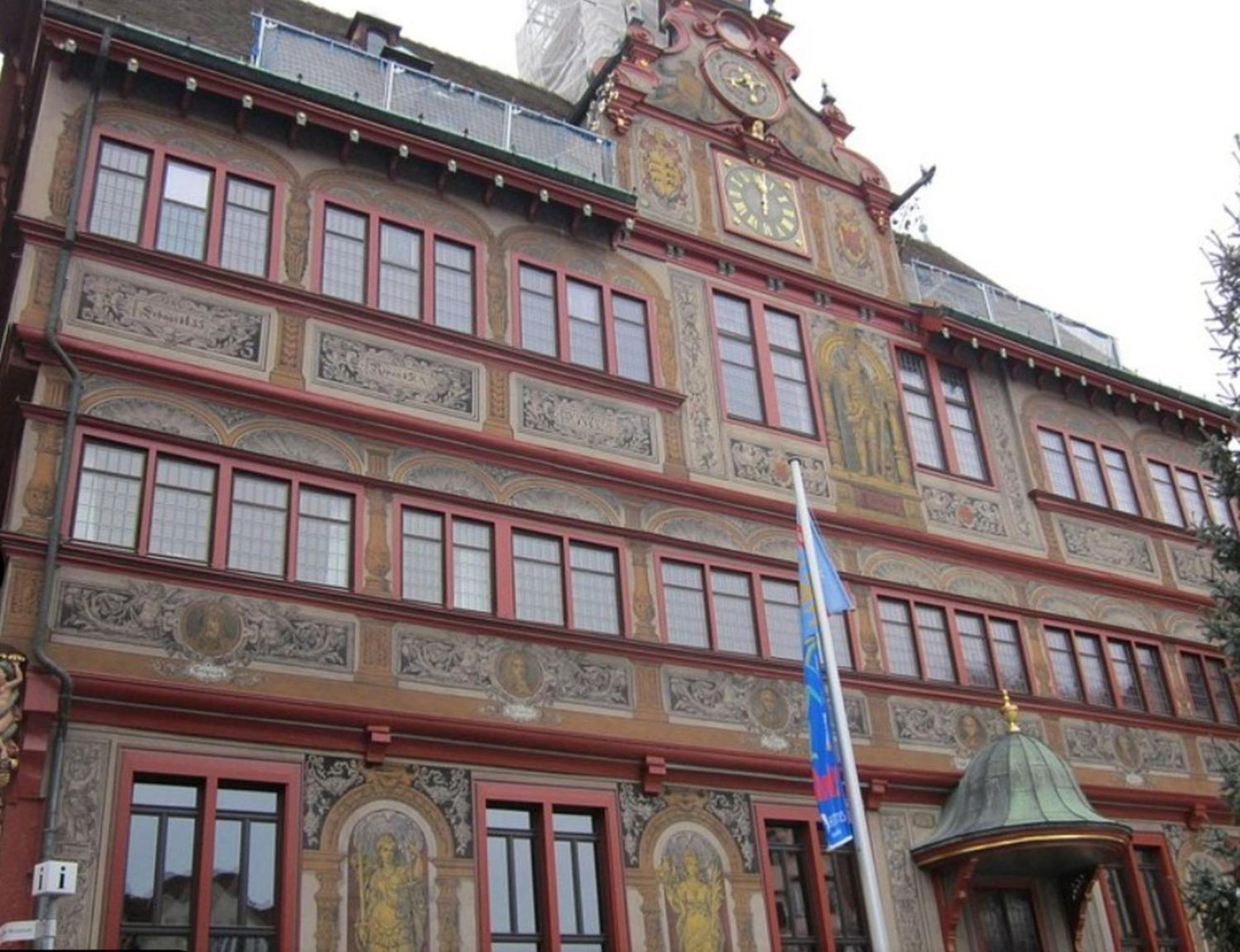 Stadtnahes Gaestezimmer Im Penthouse Bei Esi Tubingen Bagian luar foto