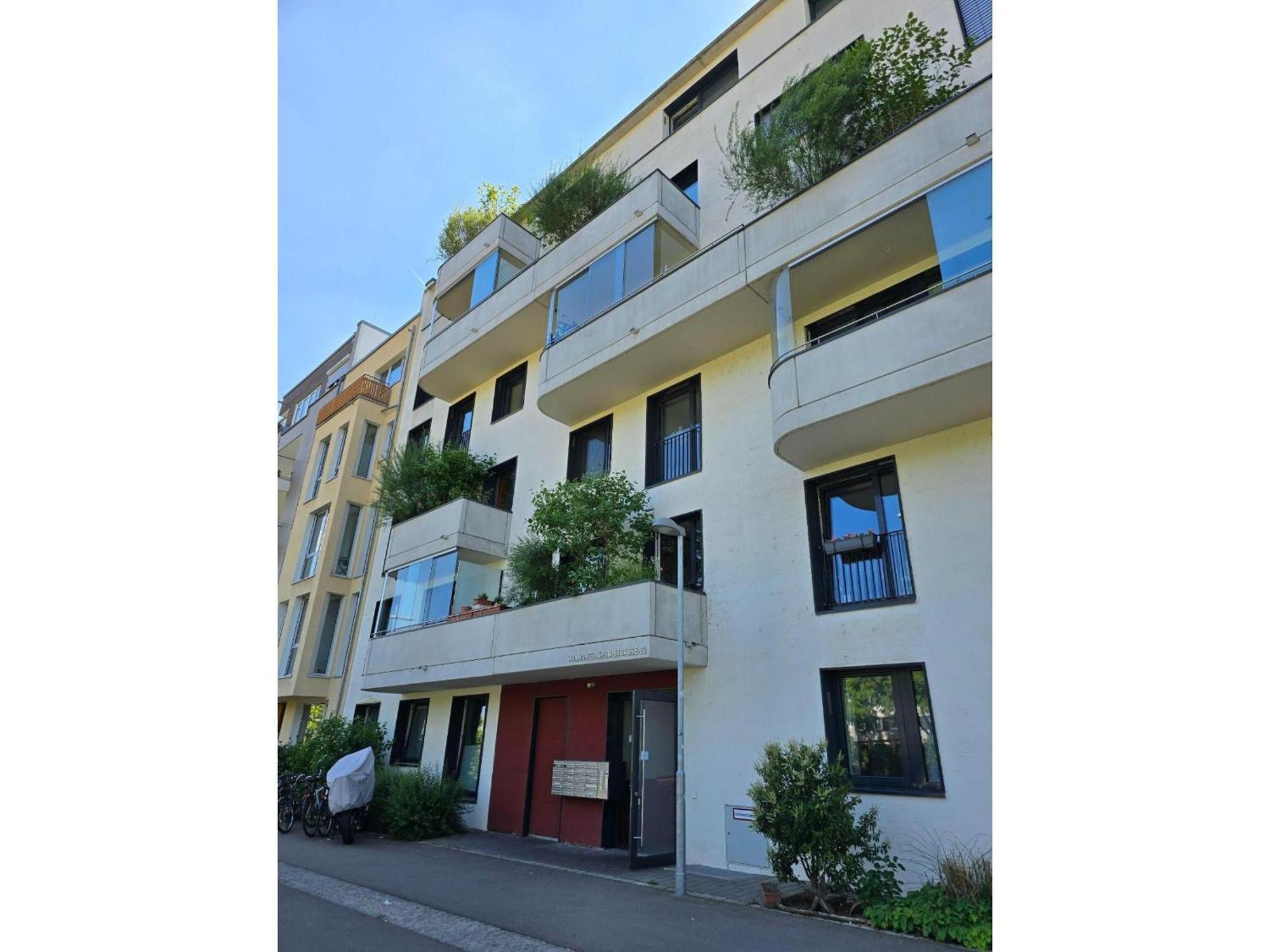 Stadtnahes Gaestezimmer Im Penthouse Bei Esi Tubingen Bagian luar foto