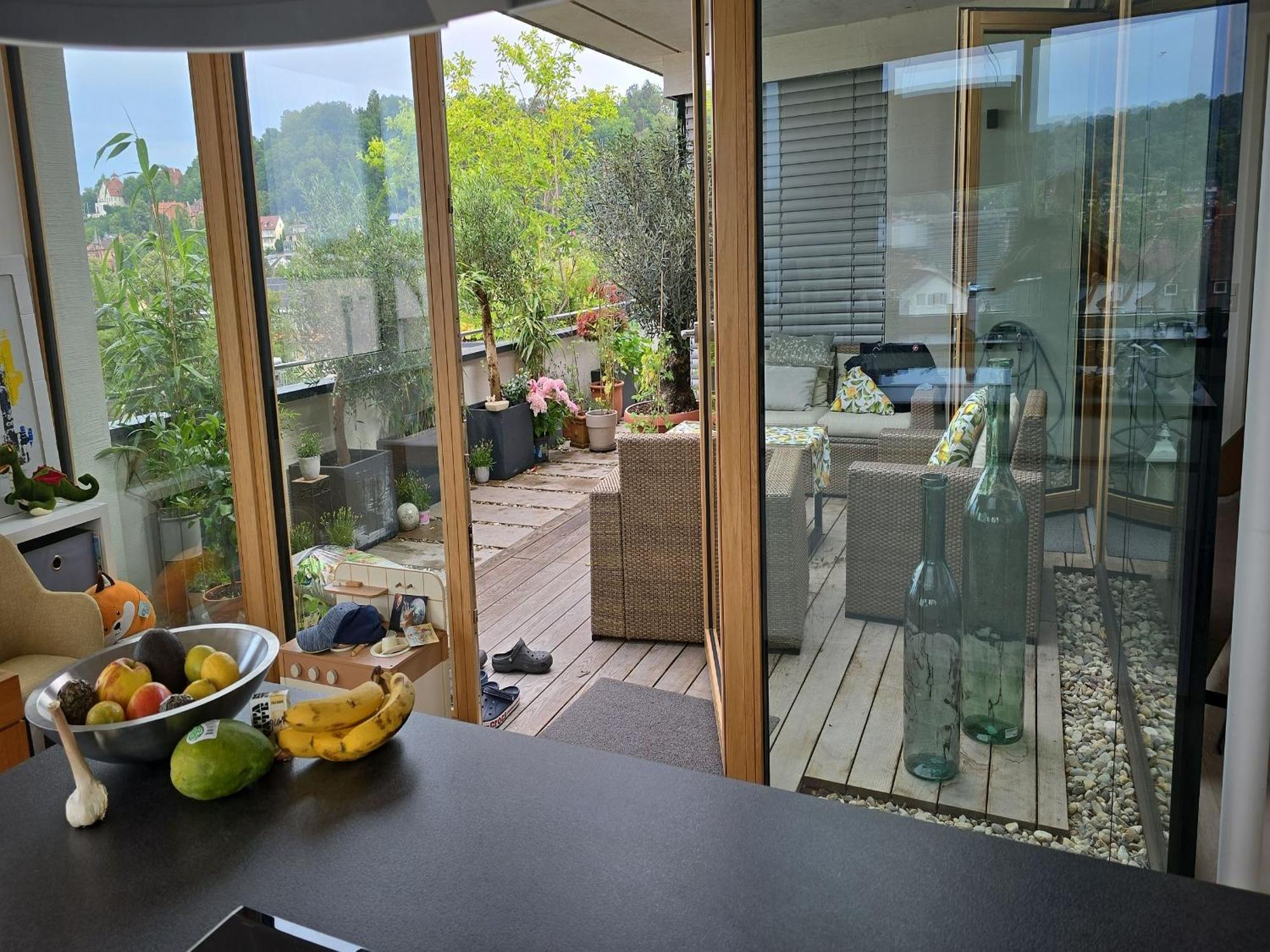 Stadtnahes Gaestezimmer Im Penthouse Bei Esi Tubingen Bagian luar foto
